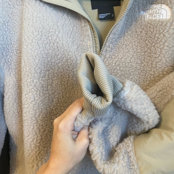 THE NORTH FACE SHERPA 1/4 ZIP SWEATER - Picture 4 of 6